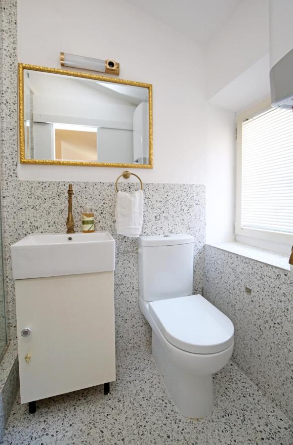 Swan City Apartment & Room Sibenik Exterior photo